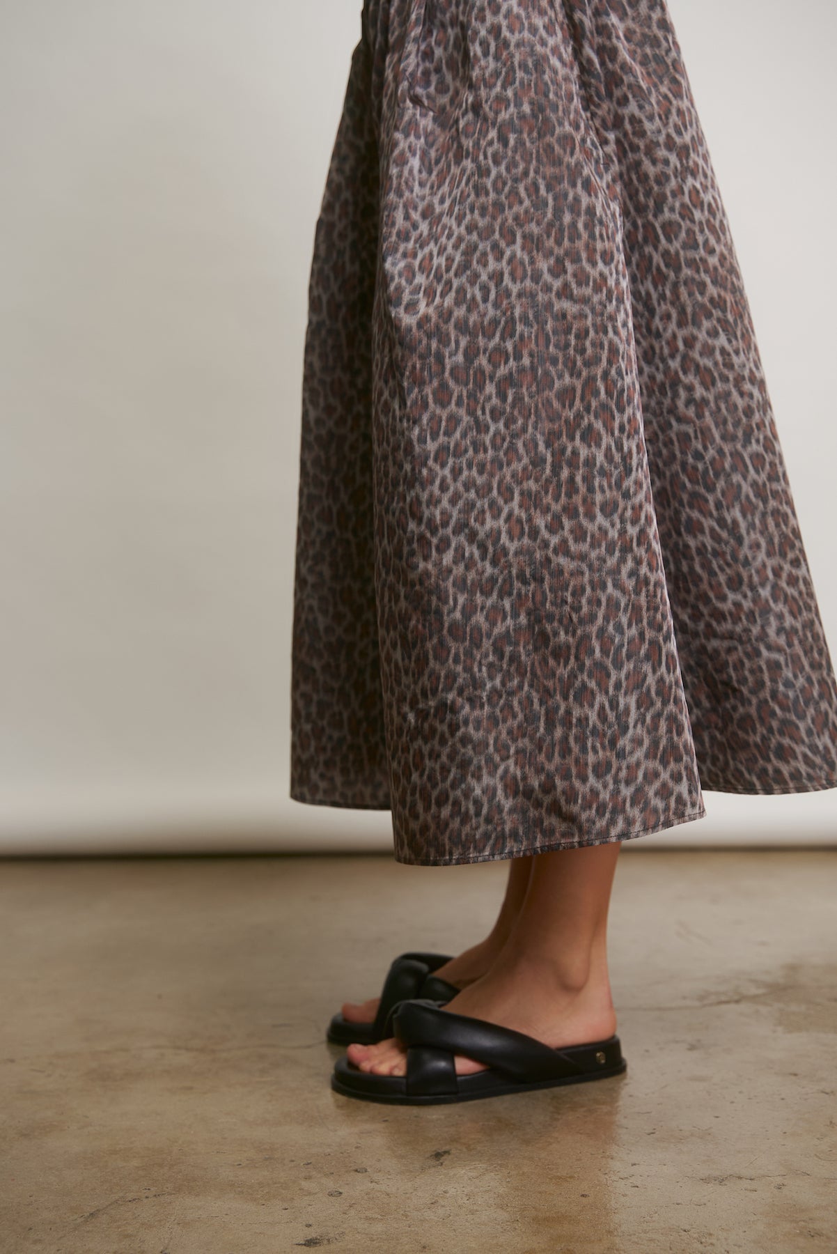 Rayon Slip Skirt in Leopard – Hampden Clothing